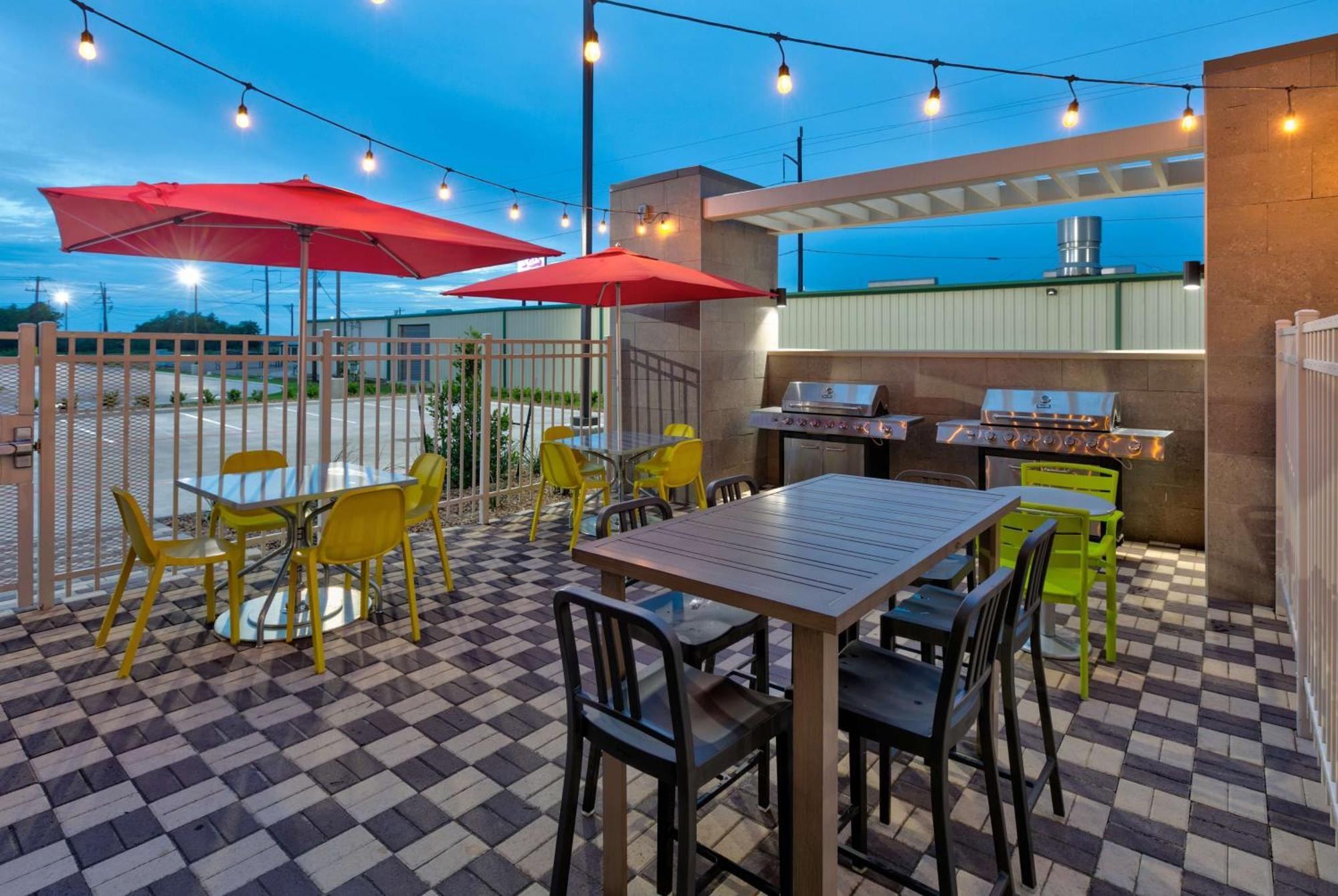 Home2 Suites By Hilton El Campo Exterior photo